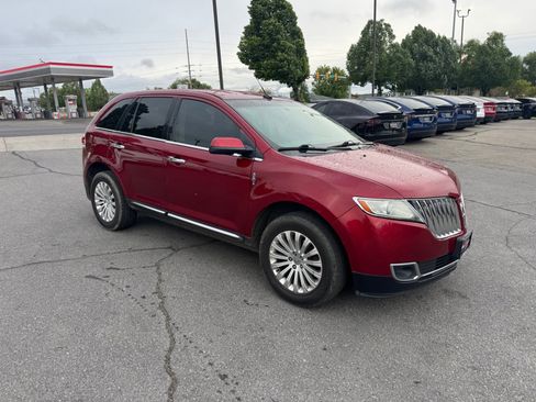 Used 2013 Lincoln MKX AWD image 7