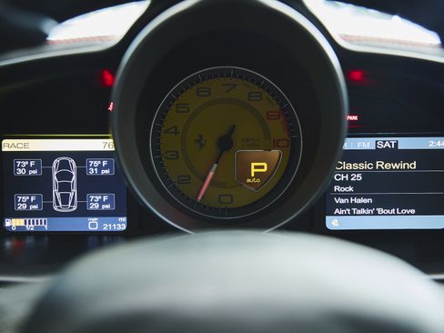 Used 2011 Ferrari 458 Italia Coupe image 16