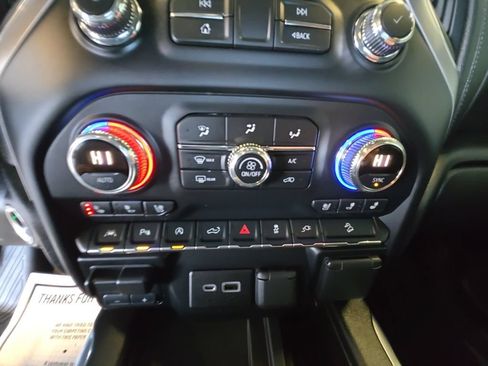 Used 2021 GMC Sierra 1500 SLT w/ SLT Premium Plus Package AWD/4WD image 23