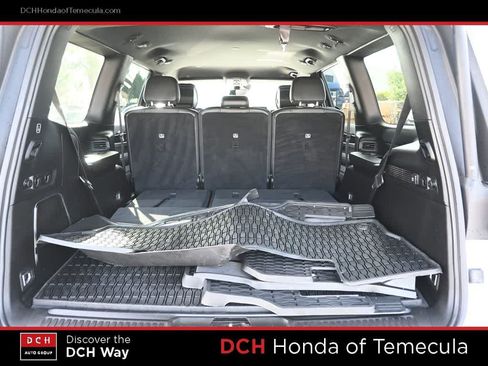 Used 2024 Jeep Wagoneer 2WD image 23
