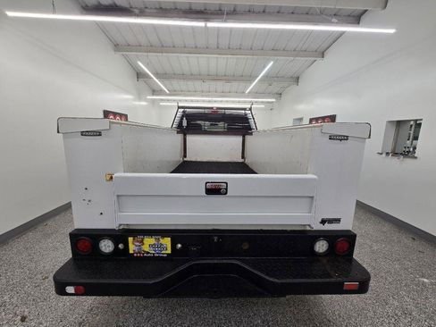 Used 2019 Ford F250 XL w/ STX Appearance Package RWD image 5