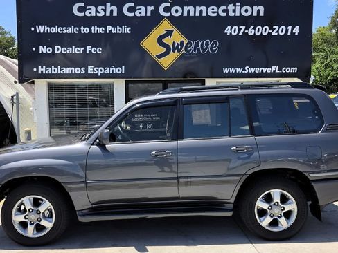Used 2003 Toyota Land Cruiser AWD/4WD image 10