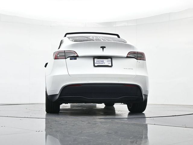 Used 2022 Tesla Model Y Long Range AWD/4WD image 38