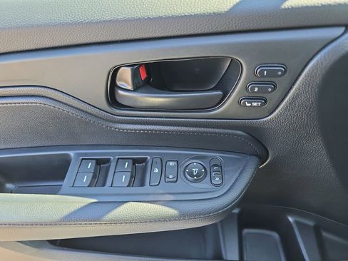Used 2025 Honda Odyssey Sport-L image 32