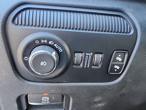 Used 2022 Jeep Wagoneer Series III image 30