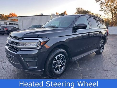 Used 2024 Ford Expedition XLT image 8