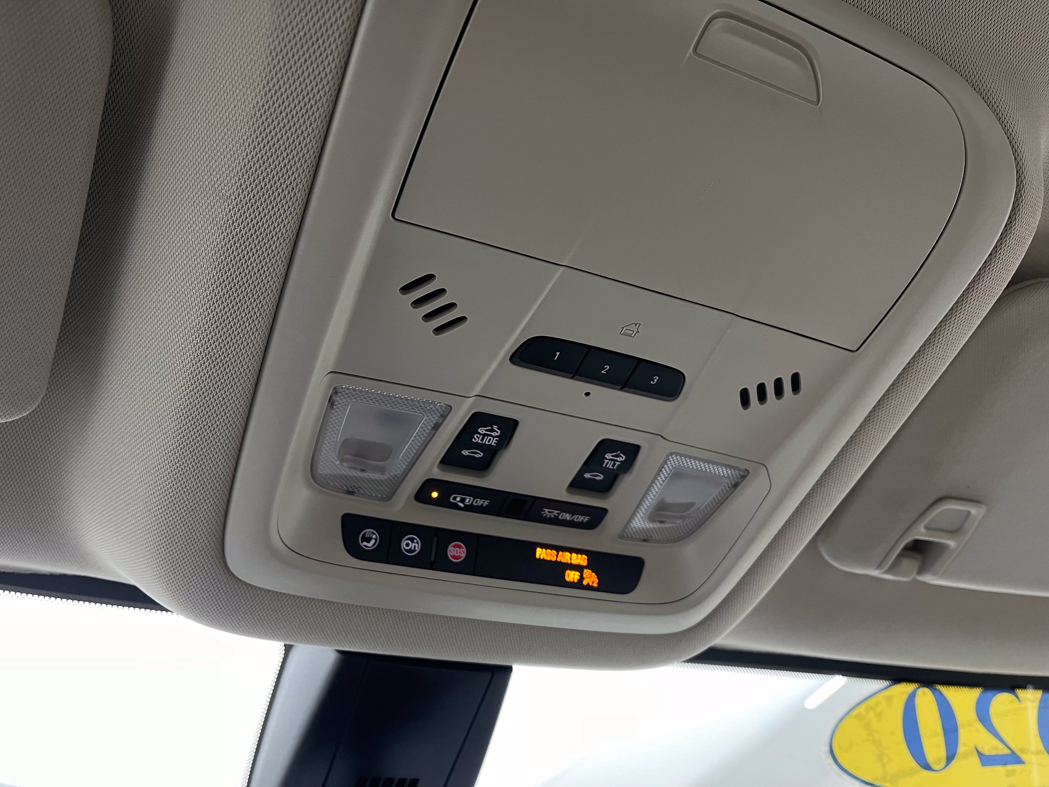 Used 2020 GMC Acadia Denali w/ Technology Package FWD image 24
