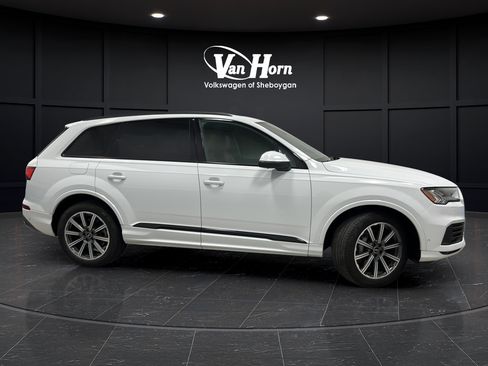 Used 2023 Audi Q7 2.0T Premium Plus w/ Premium Plus Package AWD/4WD image 8