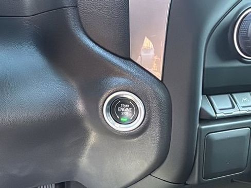 Certified 2023 Chevrolet Silverado 1500 Custom image 27