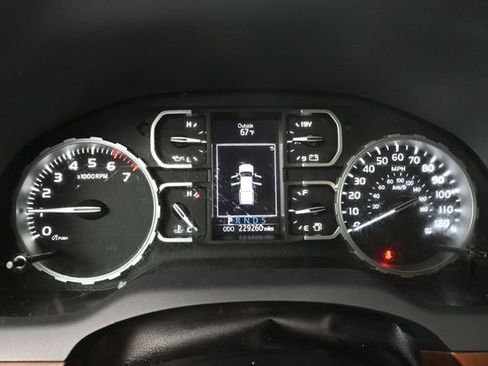 Used 2020 Toyota Tundra Limited AWD/4WD image 27