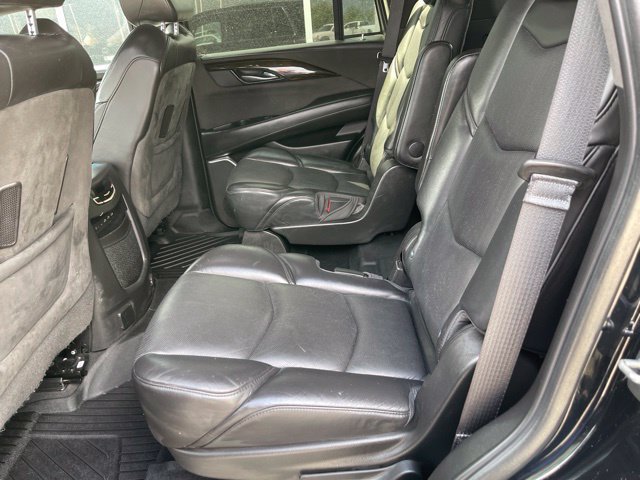 Used 2019 Cadillac Escalade Platinum AWD/4WD image 14