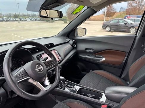 Used 2024 Nissan Kicks SR image 24
