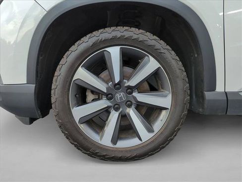 Used 2023 Honda Pilot Touring image 24