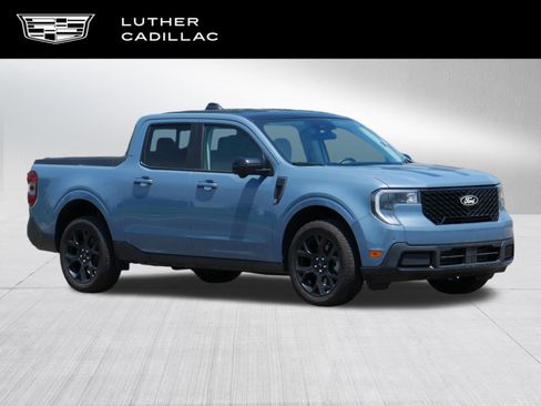 Used 2025 Ford Maverick Lariat w/ Black Appearance Package AWD/4WD image 1
