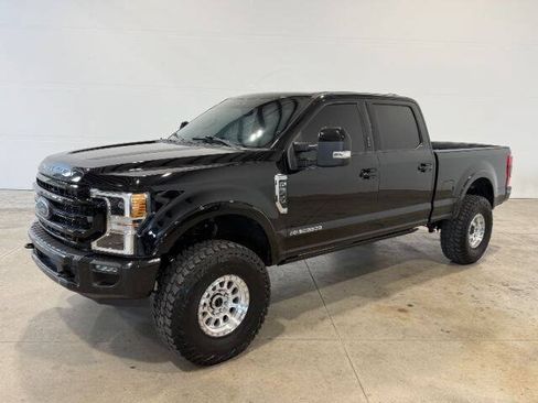 Used 2022 Ford F250 Lariat w/ Tremor Off-Road Package AWD/4WD image 2