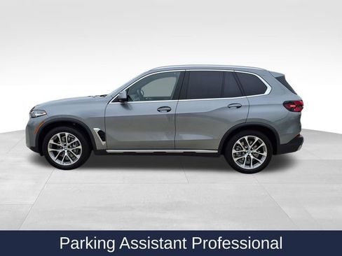 Used 2024 BMW X5 xDrive40i w/ Parking Assistance Package AWD/4WD image 5