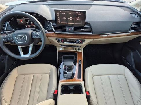 Used 2023 Audi Q5 2.0T Premium Plus w/ Premium Plus Package AWD/4WD image 17