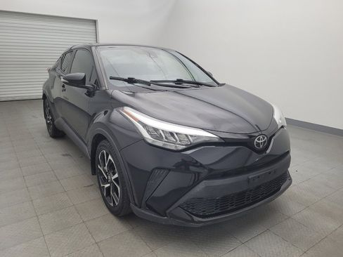 Used 2020 Toyota C-HR XLE image 13