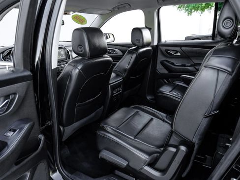 Used 2018 Chevrolet Traverse LT AWD/4WD image 36