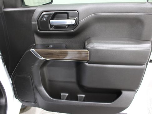 Used 2022 Chevrolet Silverado 1500 RST AWD/4WD image 25