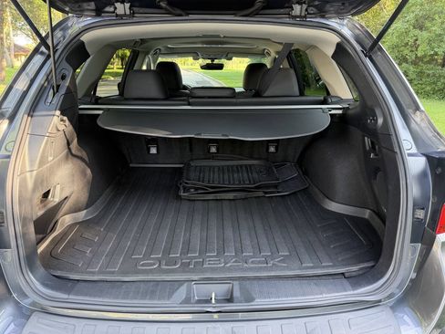 Used 2019 Subaru Outback 2.5i Limited AWD/4WD image 13