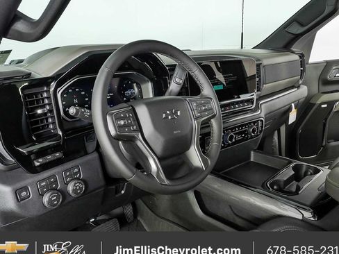 New 2026 Chevrolet Silverado 2500 ZR2 AWD/4WD image 4