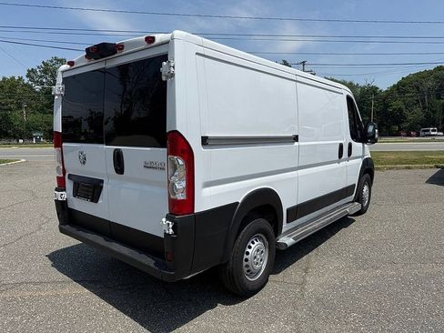 Used 2025 RAM ProMaster 2500 w/ U-Haul Equipment Group FWD image 9