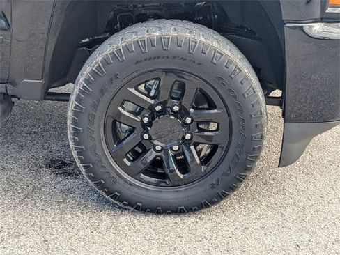 Used 2017 Chevrolet Silverado 2500 LTZ w/ Duramax Plus Package image 11