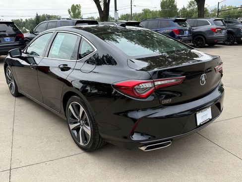 Certified 2025 Acura TLX w/ Technology Package image 4