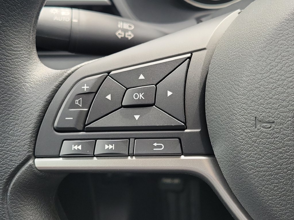 New 2026 Nissan Altima 2.5 SV FWD image 27