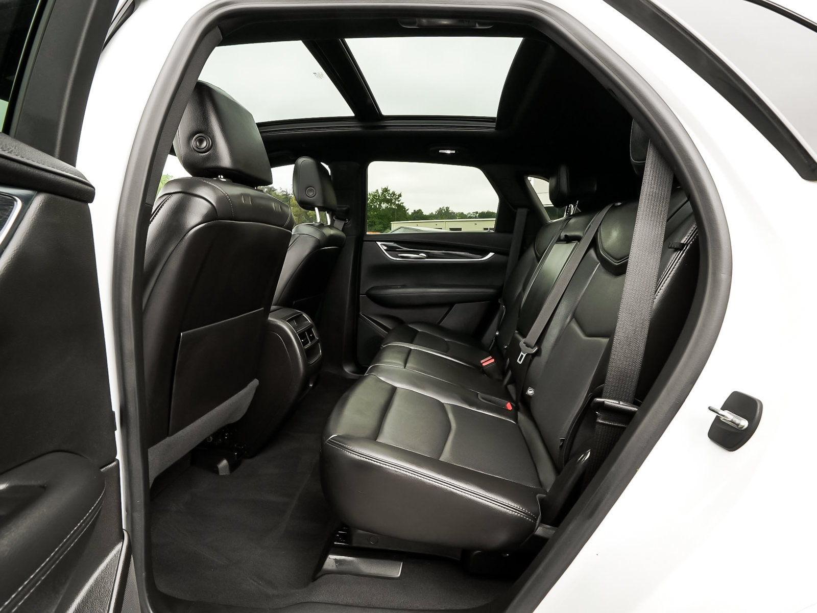 Used 2022 Cadillac XT5 Premium Luxury AWD/4WD image 36