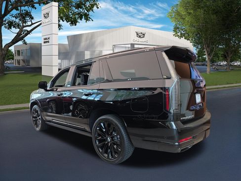 New 2026 Cadillac Escalade Platinum Sport AWD/4WD image 3