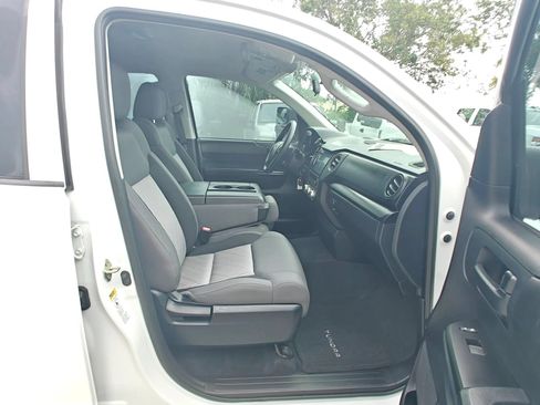 Used 2016 Toyota Tundra SR w/ Tow Package RWD image 15
