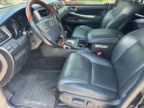 Used 2015 Lexus LX 570 4WD image 10