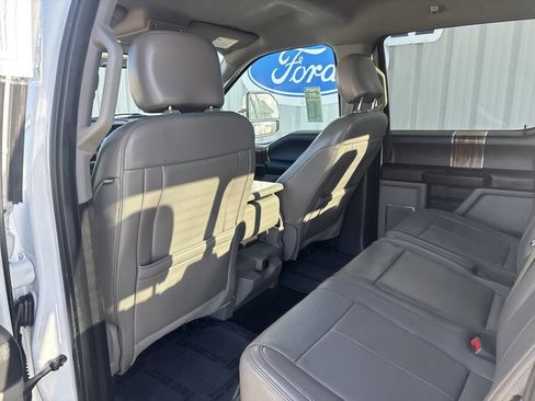Used 2018 Ford F150 Lariat image 28