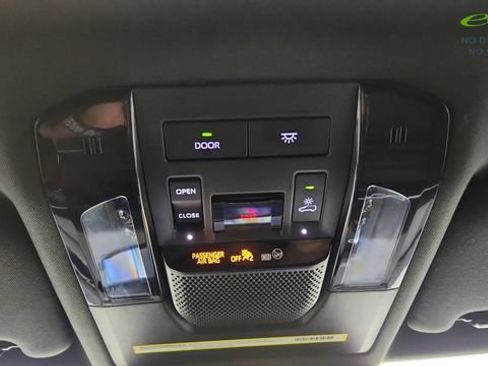 Used 2024 Lexus GX 550 w/ Accessory Package (31) AWD/4WD image 58