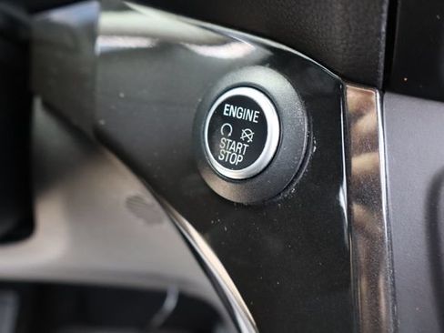 Used 2017 Ford Escape Titanium FWD image 20