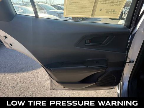 Used 2024 Toyota Prius LE image 10