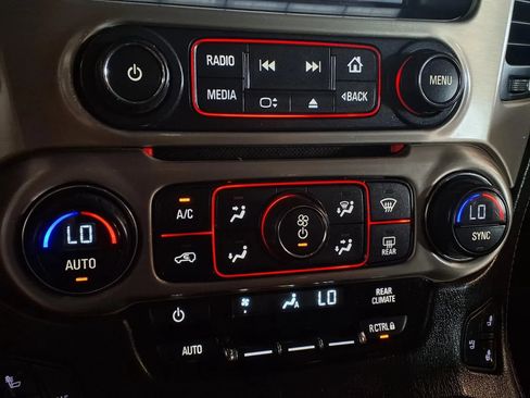 Used 2015 GMC Yukon XL Denali w/ Premium Package AWD/4WD image 21