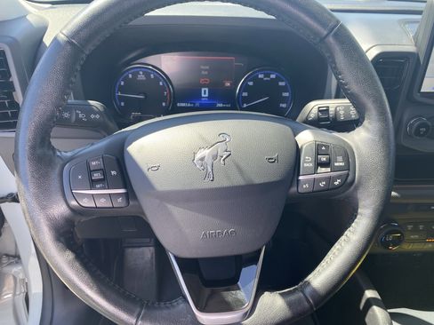 Used 2021 Ford Bronco Sport Outer Banks image 10