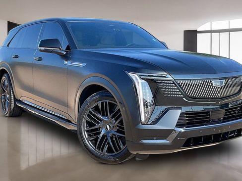 Used 2025 Cadillac Escalade IQ Sport 2 AWD/4WD image 11