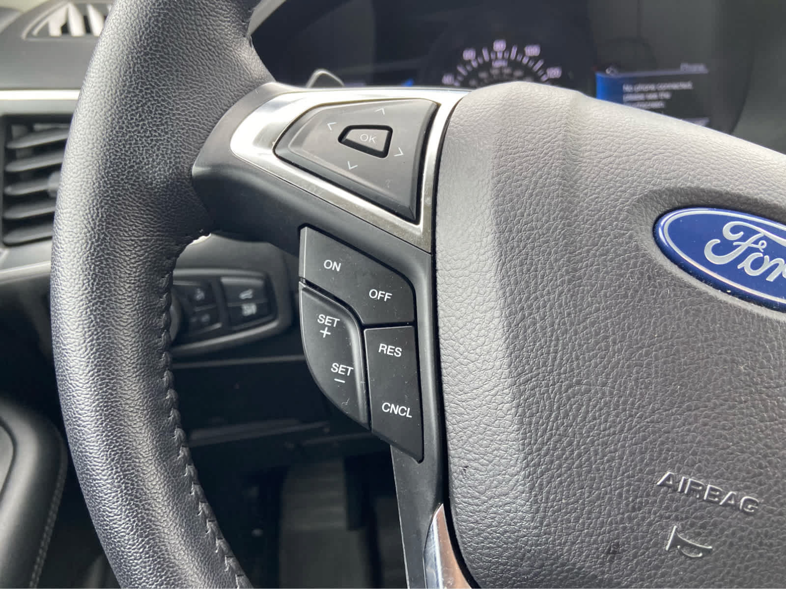 Used 2023 Ford Edge SEL w/ Convenience Package AWD/4WD image 23