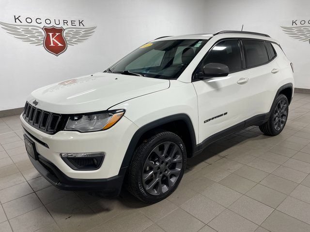 Used 2021 Jeep Compass Latitude w/ Sun and Sound Group AWD/4WD image 3