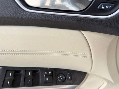 Used 2018 Acura TLX FWD image 7