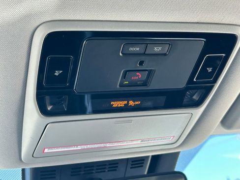 Used 2024 Toyota Grand Highlander FWD image 19
