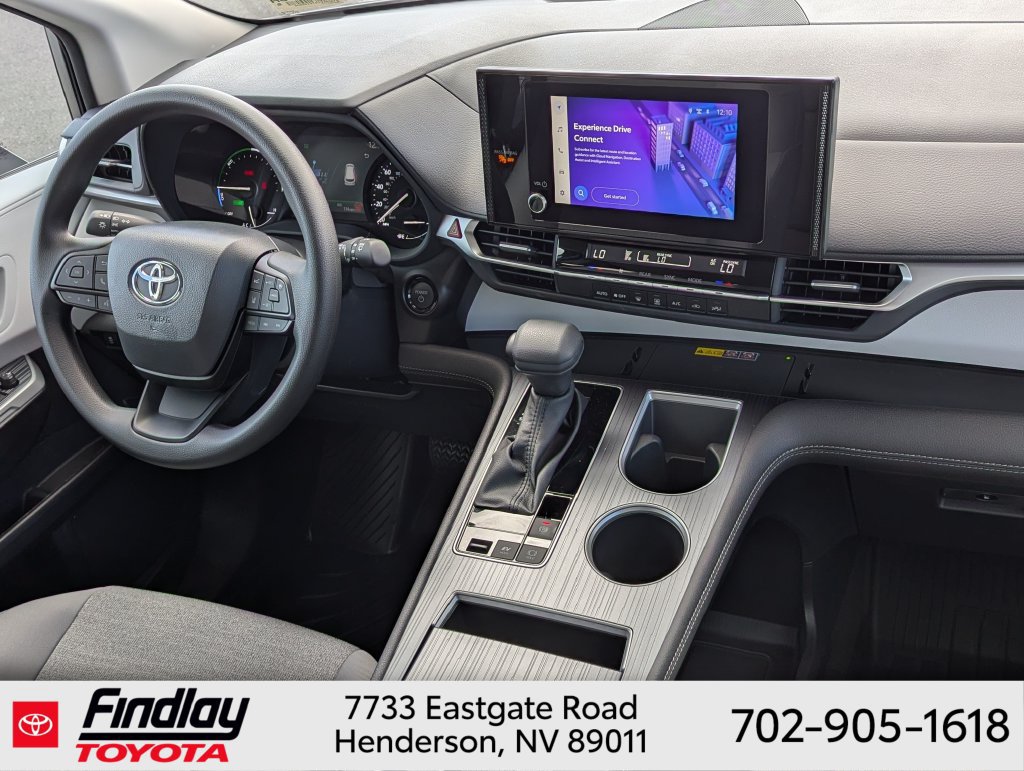 Certified 2026 Toyota Sienna LE FWD image 16