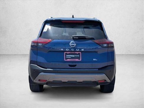 Used 2023 Nissan Rogue SL w/ SL Premium Package FWD image 6