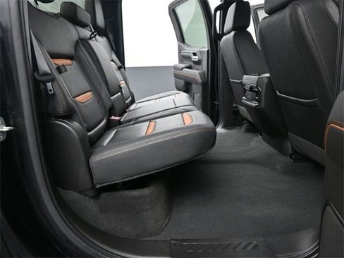 Used 2022 GMC Sierra 1500 AT4 w/ Technology Package image 15