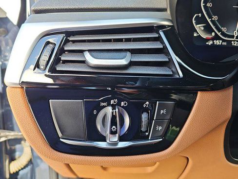 Certified 2023 BMW 530e w/ M Sport Package image 26