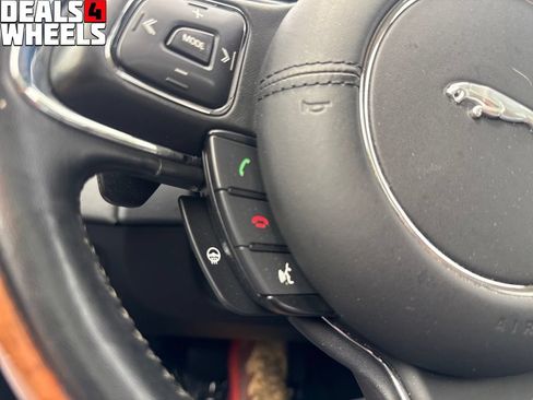 Used 2019 Jaguar XJ R-Sport AWD/4WD image 38